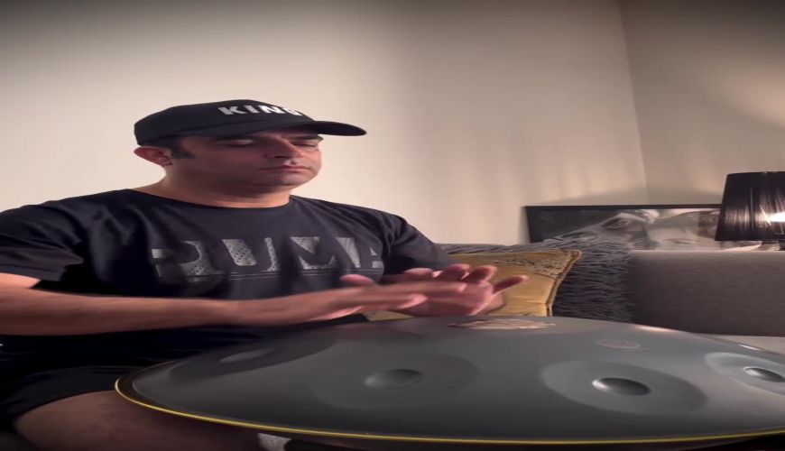 هنگ‌ درام‌ نوازی حرفه ایی منوچهر هادی بعد از جنجالی شدن جدایی از همسرش