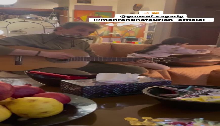 هم‌نوازی دختر مهران غفوریان با یوسف صیادی؛ ترکیب گیتار، هنگ‌درام و سازدهنی