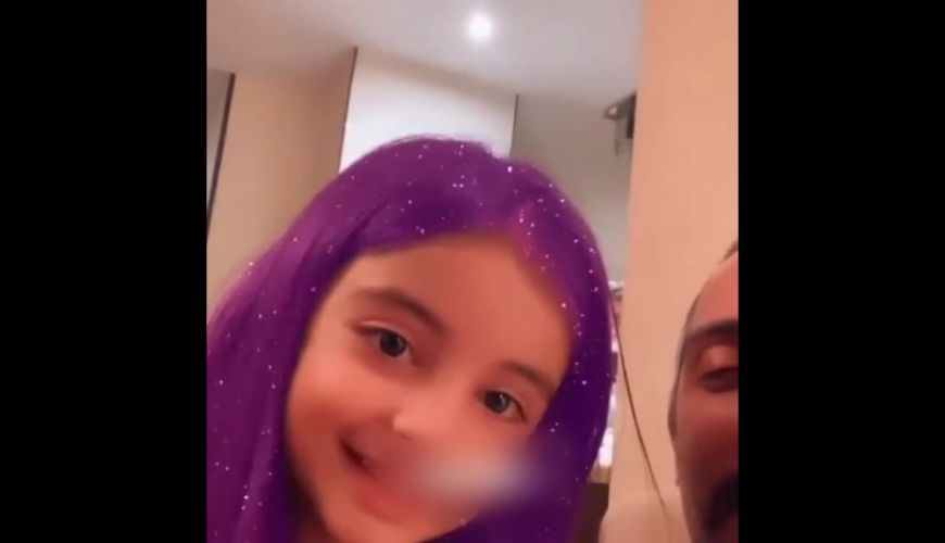 سوتی بامزه دختر امیر مهدی ژوله در لایو اینستاگرام پدرش