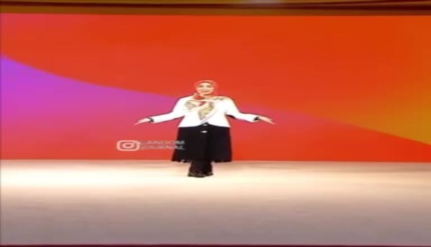 لباس باورنکردنی مجری زن روی آنتن زنده تلویزیون خلاف عرف صداوسیما