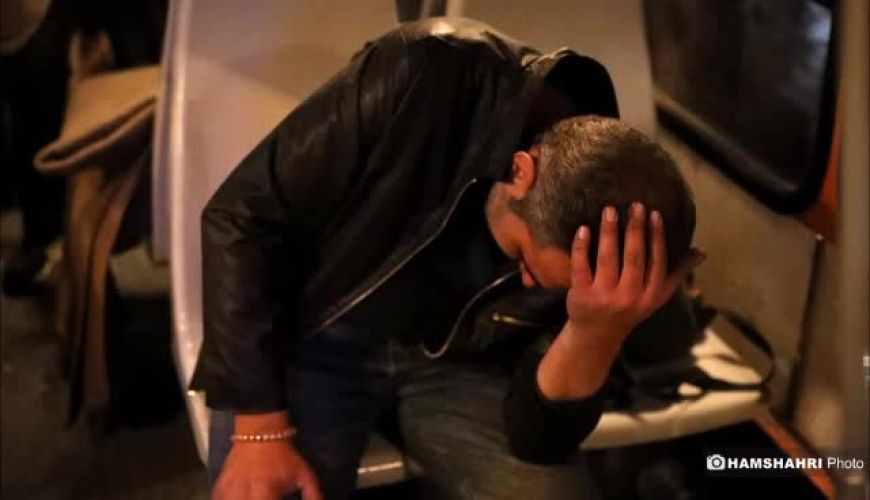 تصاویر از حضور زنان و مردان بی سرپناه در اتوبوس‌خواب‌های پایتخت 