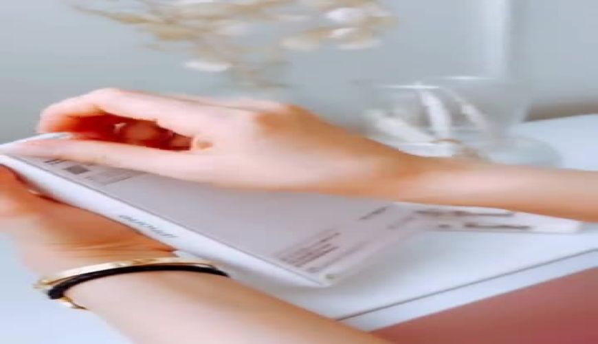  هدیه گران‌قیمت مهدی توتونچی به همسرش و ذوق مجری زن تلویزیون