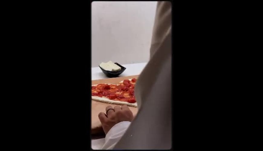 شام عاشقانه مینا مختاری در روز عشق برای همسرش بهرام رادان 