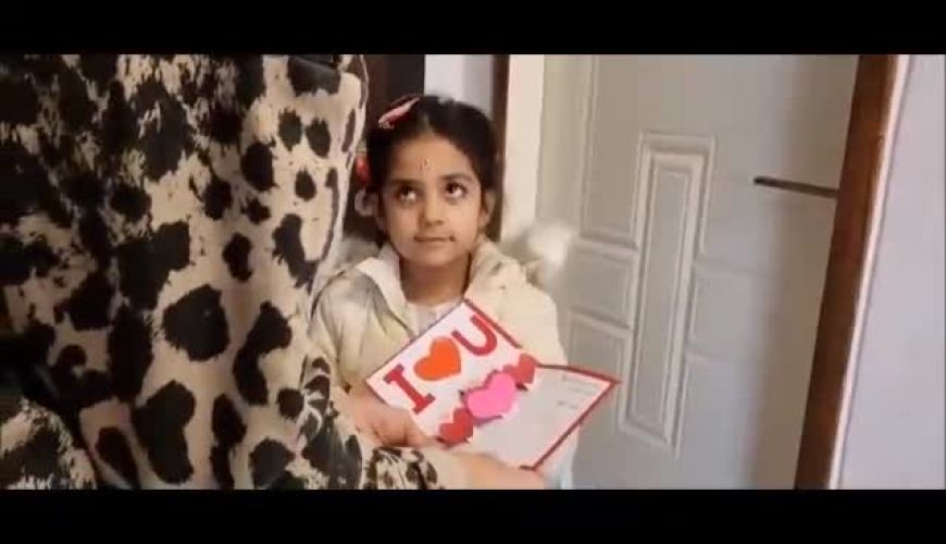 بهترین هدیه ایی که یکتا ناصر از دختر سوفیا گرفت / خلاقیت جالب این کوچولو برای شادی مادرش