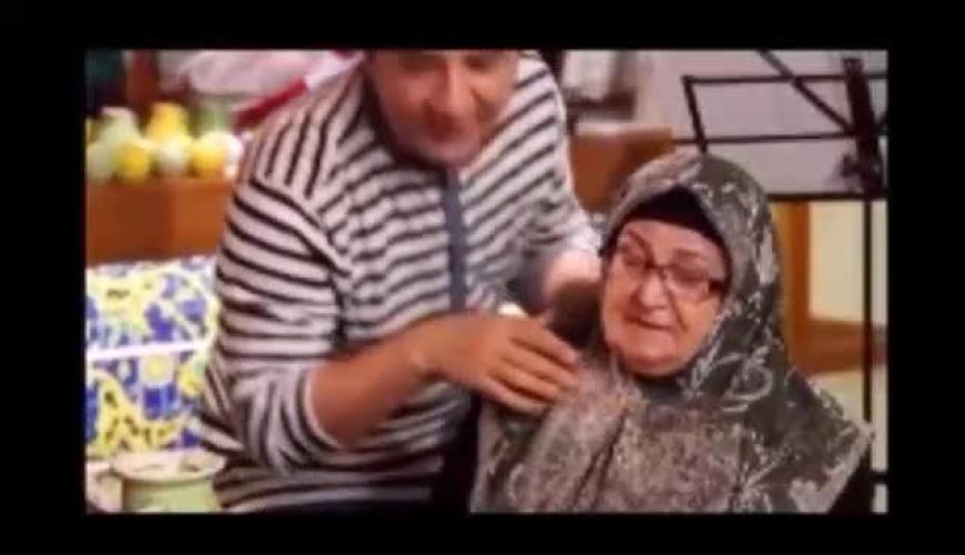 بهترین و برترین سکانس زندگی عموپورنگ حضور مادر سرحالش در یکی از برنامه ها /  تمام آرزو هایش به تحقق پیوست