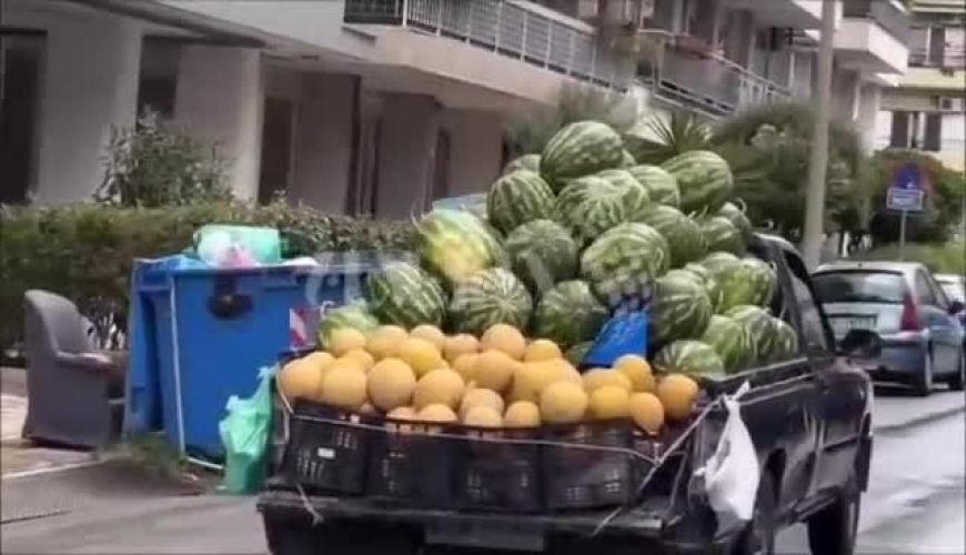 هندونه فروشی وانتی به سبک ایرانی ها در اروپا / هندونه دارم به شرط چاقو