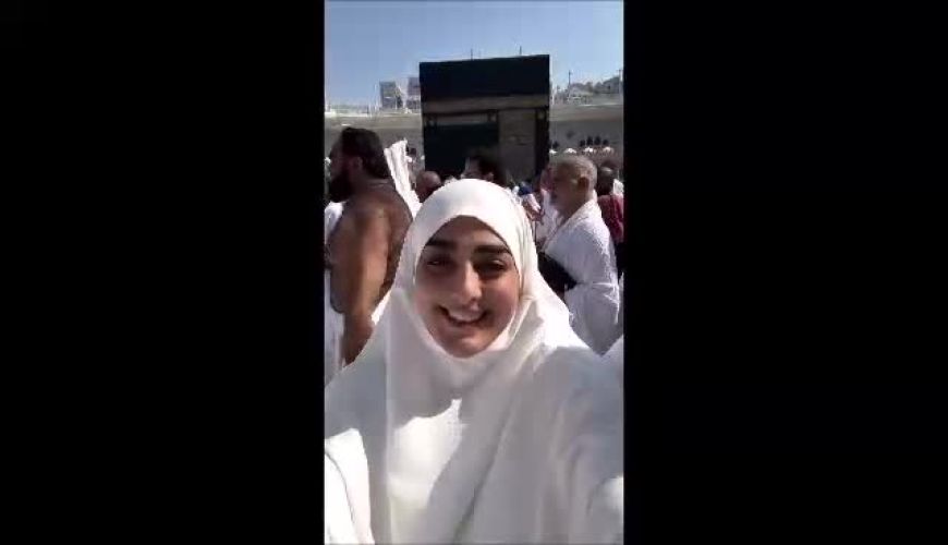 طواف کعبه ستاره سادات قطبی در روز 13 رجب