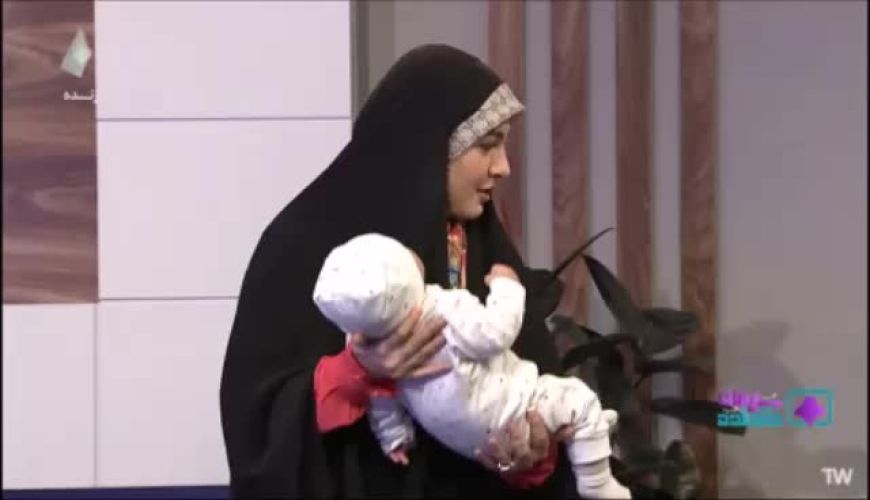 ویدئویی از بچه‌داری خانوم مجری در برنامه صبحگاهی تلویزیون