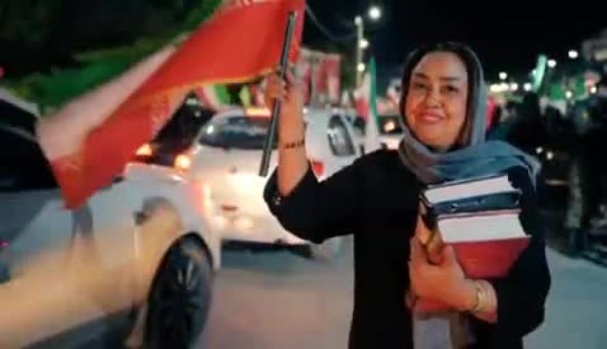هدیۀ جالب زن کرمانی به ترامپ
