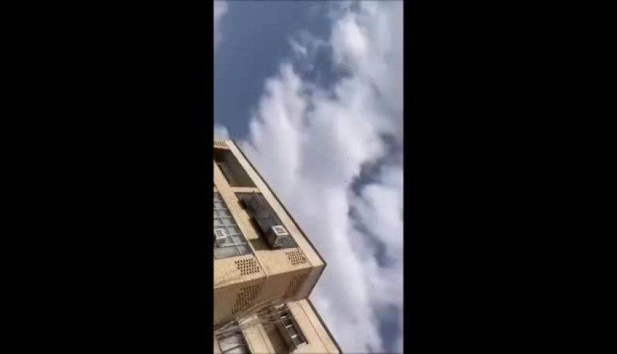 تصاویر جدید از لحظه هدف قرار دادن بیت رهبری در ۹ اسفند