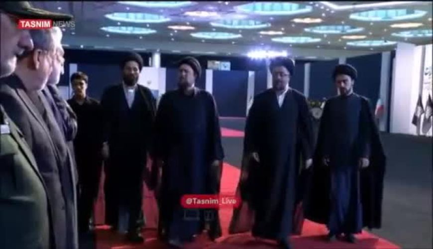 خانواده ۵ نفره خمینی در مراسم امروز حاضر شدند 