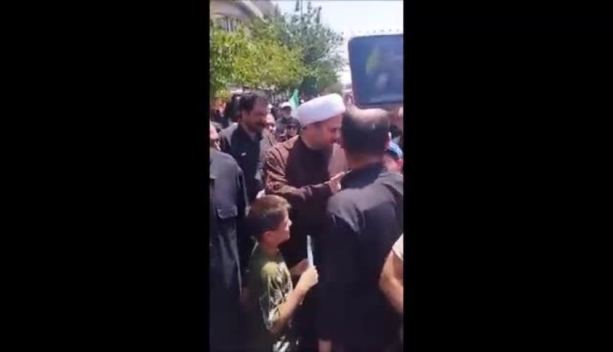 پدر شهیده زهرا محمدی گلپایگانی نوه ۱۴ ماهه رهبر شهید انقلاب