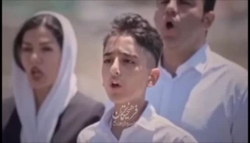 اجرای خواننده‌ای که گذرنامه‌اش توقیف شد روی پل بمباران شده B1 کرج